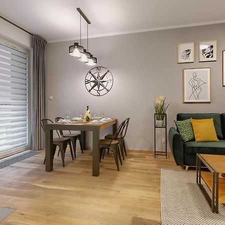 Zentrum II Apartament Parking By Impero 波兹南 外观 照片